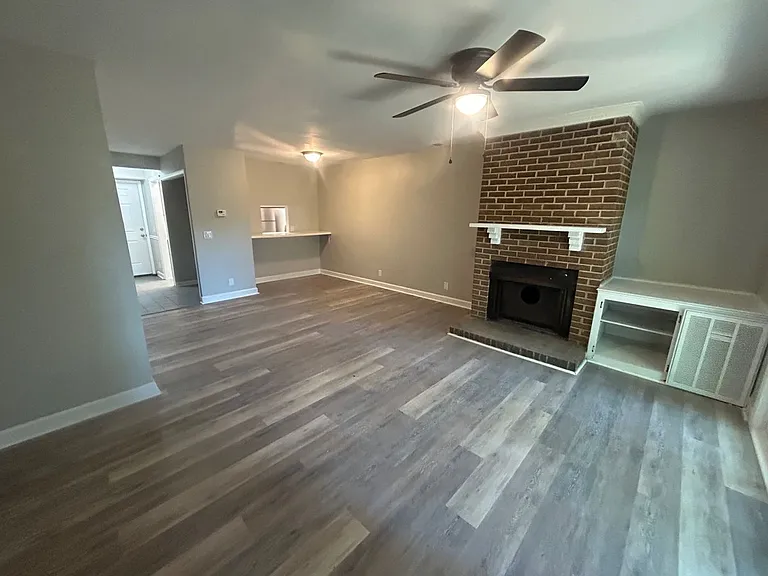 240-10 Jamil Rd — Photo 1