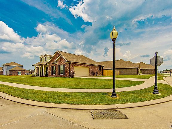 2nd image of 2310 Cypress Dr