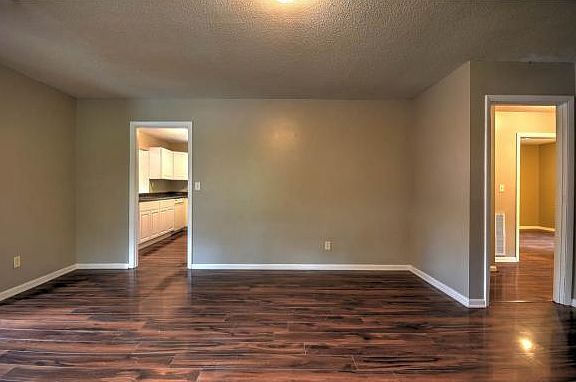 5th image of 124 Horseshoe Dr