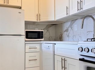 23-22 30th Rd #3B, Astoria, NY 11102