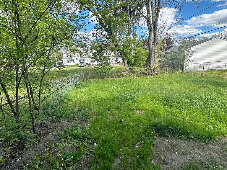 2023 Eastport Ave — Photo 14