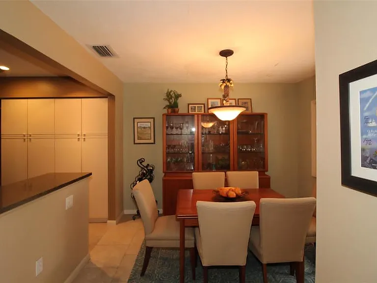 4532 Ascot Cir N — Photo 11