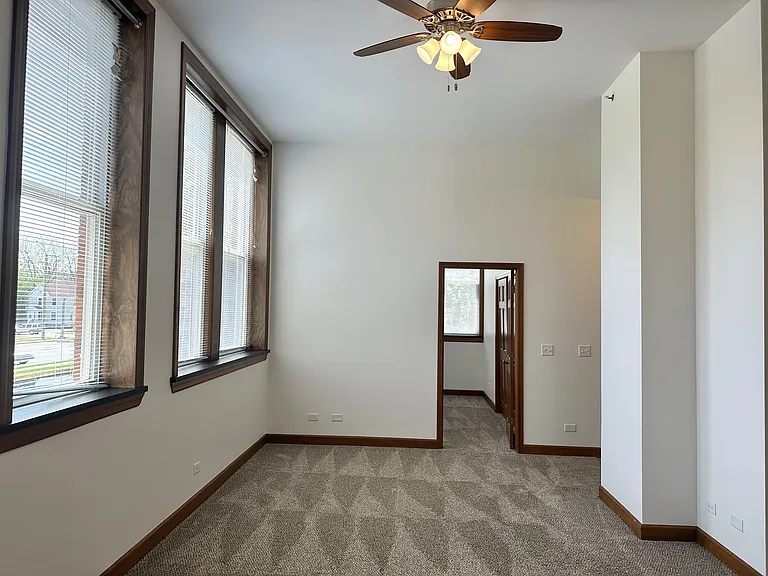 730 N Seminary Ave #2A — Photo 5