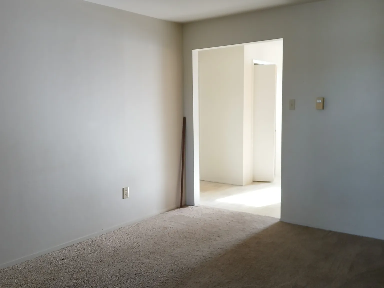 2 bed, 800 sqft, $950 — Photo 3