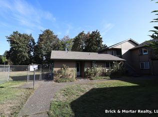 1633 N 3rd Ave #12, Stayton, OR 97383