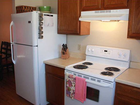 5th image of 3285 Canyon Dr Unit 69