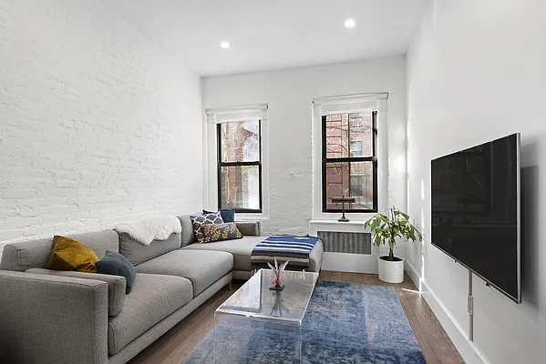 Rented by Compass | media 8