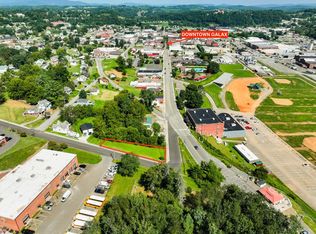 Buck Hollar Rd, Hillsville, VA 24343