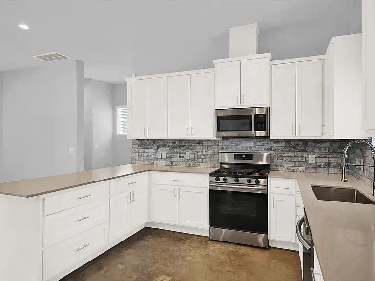 6902 Carver Ave #A — Photo 6
