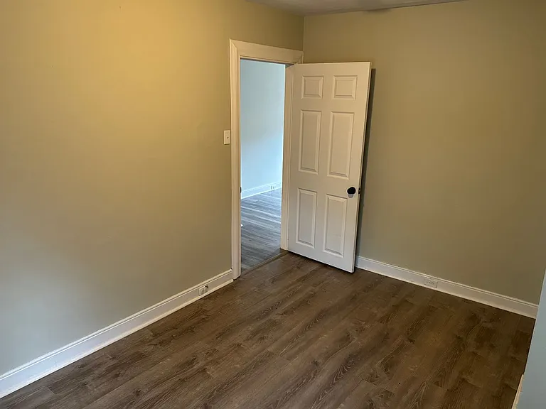 512 W. Orange St. — Photo 4
