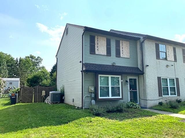 1st image of 103 Redwood Dr