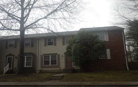 2nd image of 218 Glenda Ct