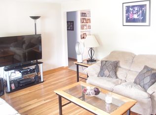 26 Armory Dr, Warwick, RI 02889