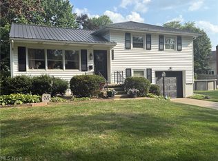 1505 Nicholear Ave, Coshocton, OH 43812