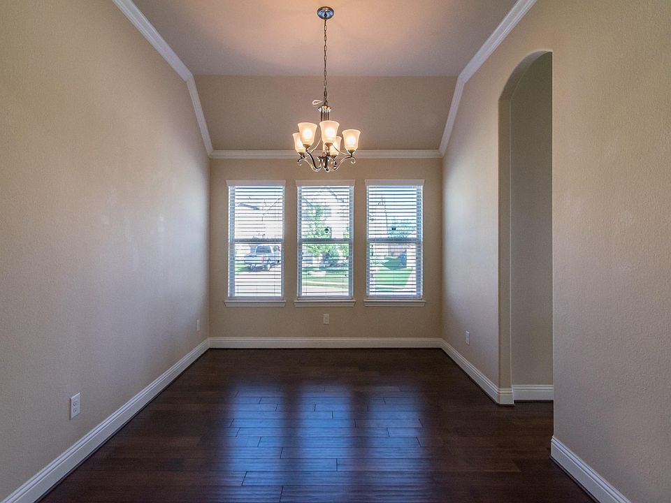 1st image of 313 Wyndale Ct