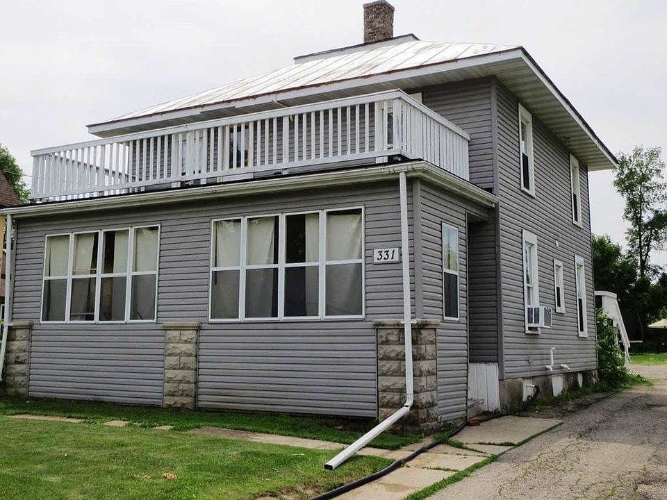 Older 2 Story Duplex