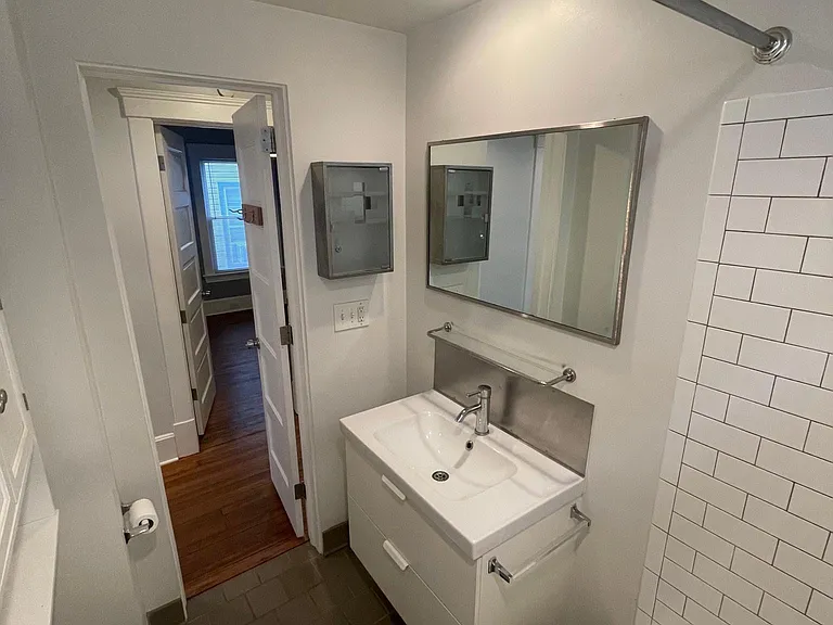 2157 W 11th St — Photo 9