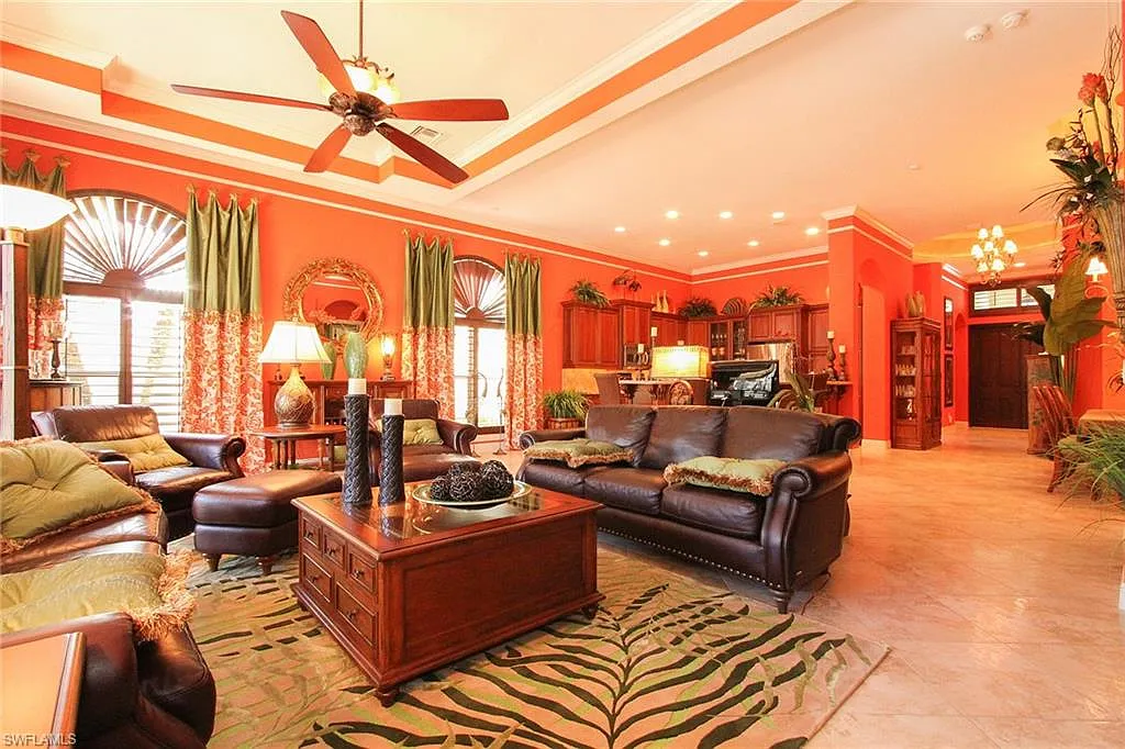 2 bed, 2.5 bath, 2650 sqft, $10,000 — Photo 2