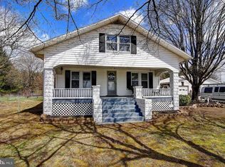 3101 Grade Rd, Falling Waters, WV 25419