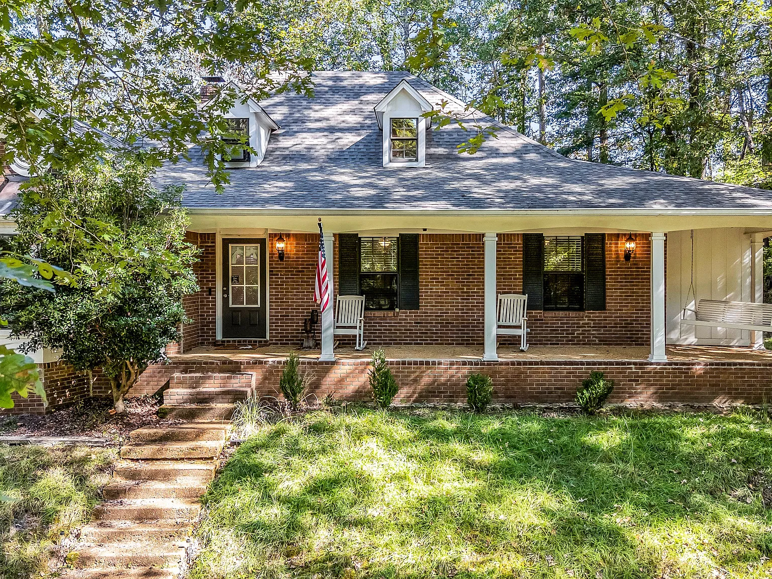 4 bed, 2797 sqft, $2,600 — Photo 1