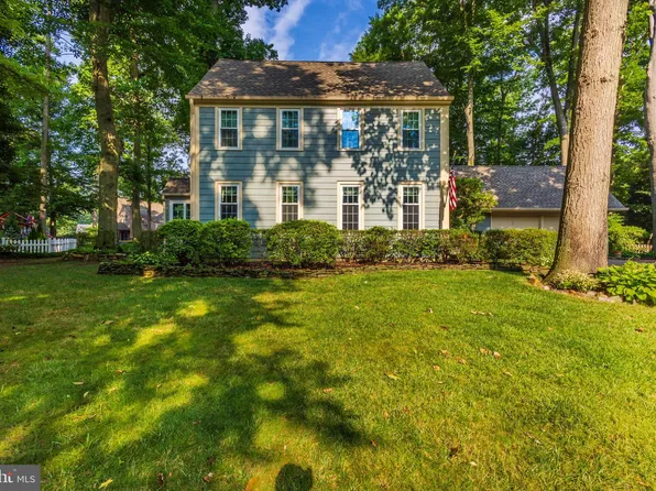 1060 Ollerton Ct, Woodbury, NJ 08096