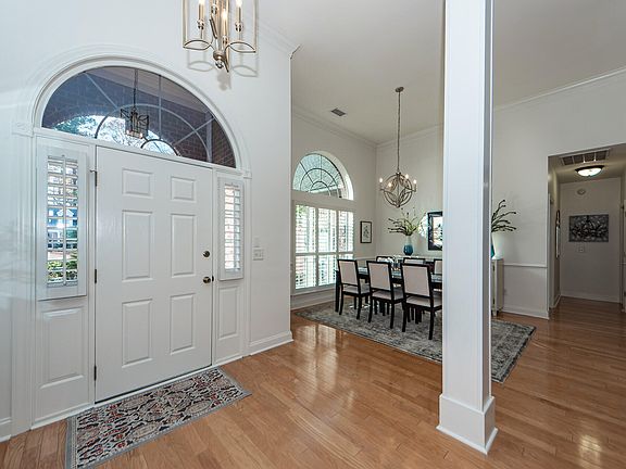 5th image of 122 Northpark Ave