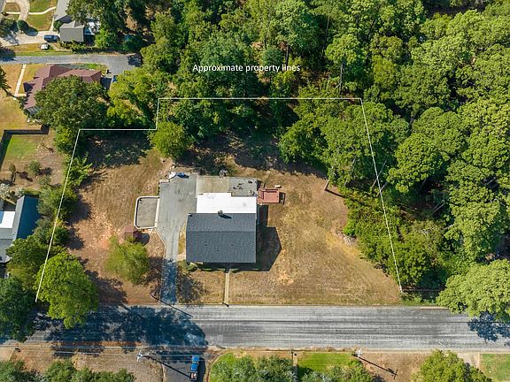 4th image of 404 W Terrace Dr