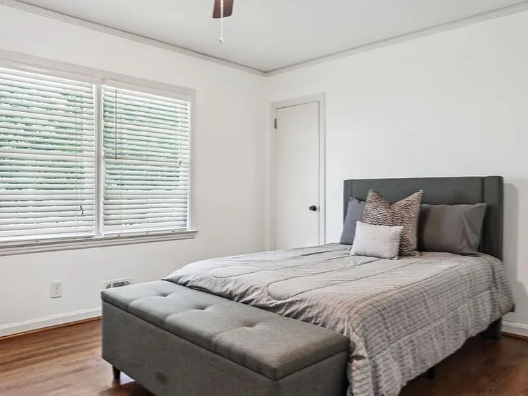4379 Tree Haven Dr NE — Photo 10