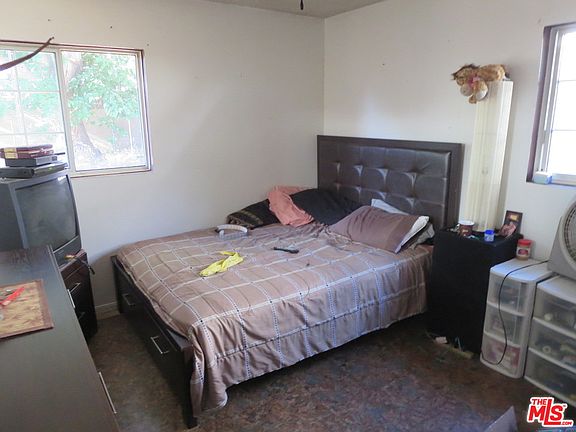 4th image of 1204 E Avenue J5