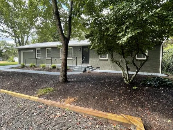 81 Burnette Dr, Brevard, NC 28712