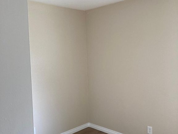 5th image of 3609 Villa Knolls East Dr