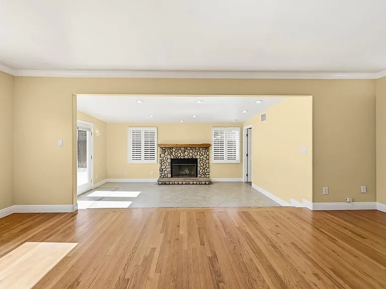 1677 Sandos St — Photo 12