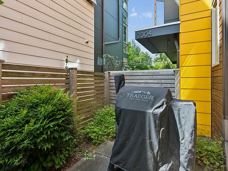 2306 15th Ave S — Photo 11