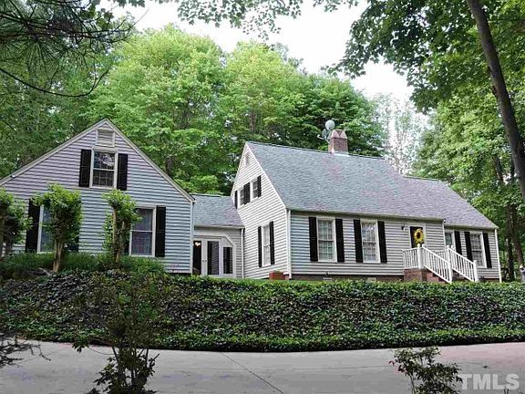 2nd image of 225 N Ridge Cir