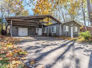 1004 S Western Ave, Champaign, IL 61821