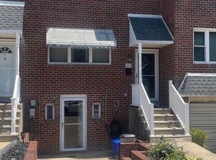 9888 Garvey Dr, Philadelphia, PA 19114