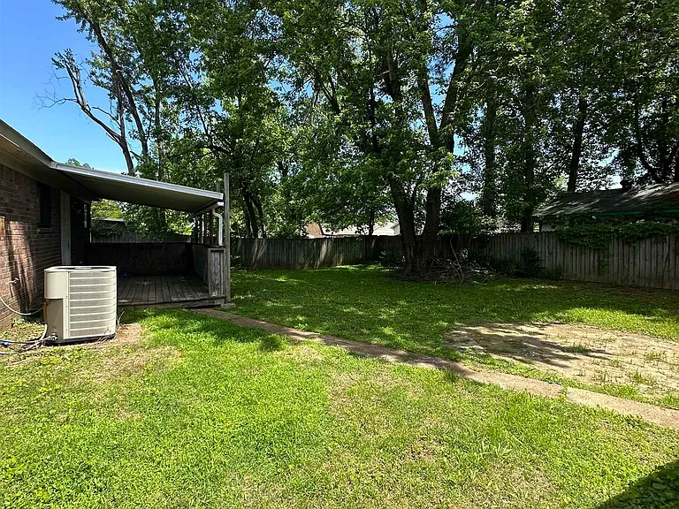 7032 Pam Dr — Photo 10