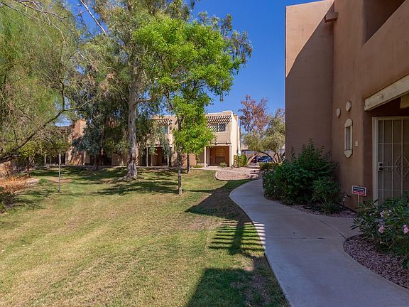 2nd image of 1425 E Desert Cove Ave Unit 25
