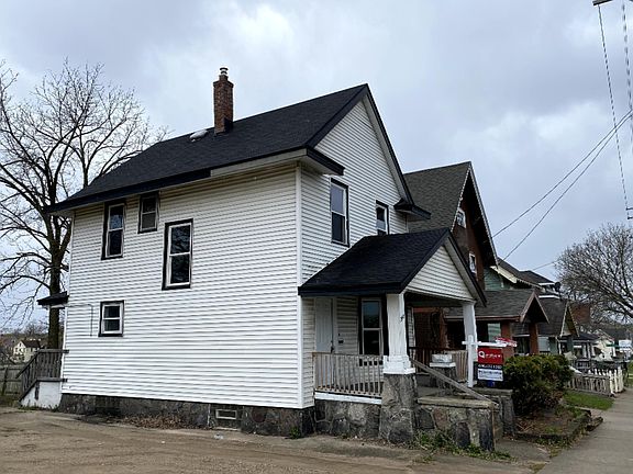 2nd image of 342 Franklin St SE