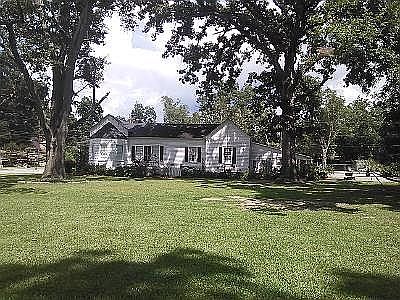 2nd image of 2461 Low Country Hwy