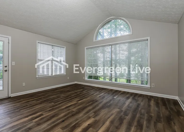 7765 Bar Harbor Dr — Photo 4