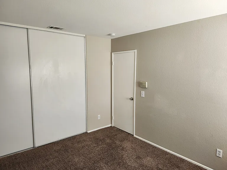 13898 Clydesdale Run Ln — Photo 32
