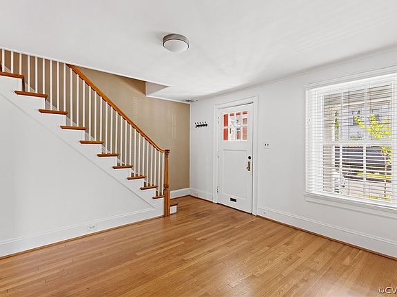 4th image of 20 N Sheppard St