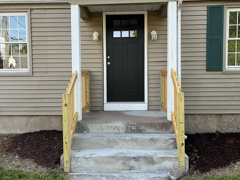 122 Campfield Rd — Photo 2