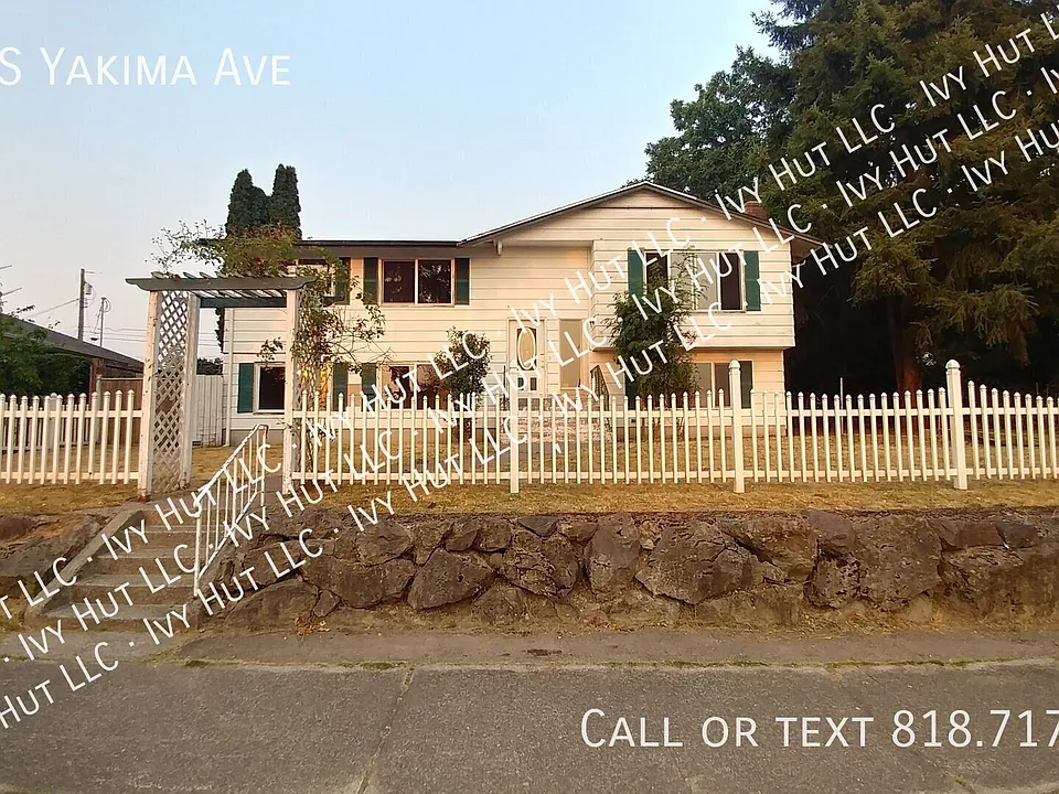 8629 Yakima Ave