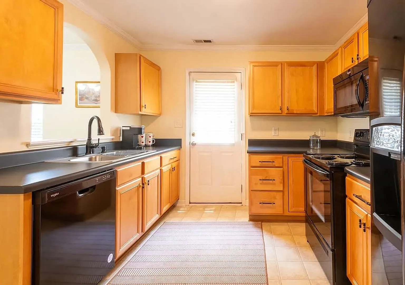 Room in 3 Bedroom Home at Raj St — Photo 3