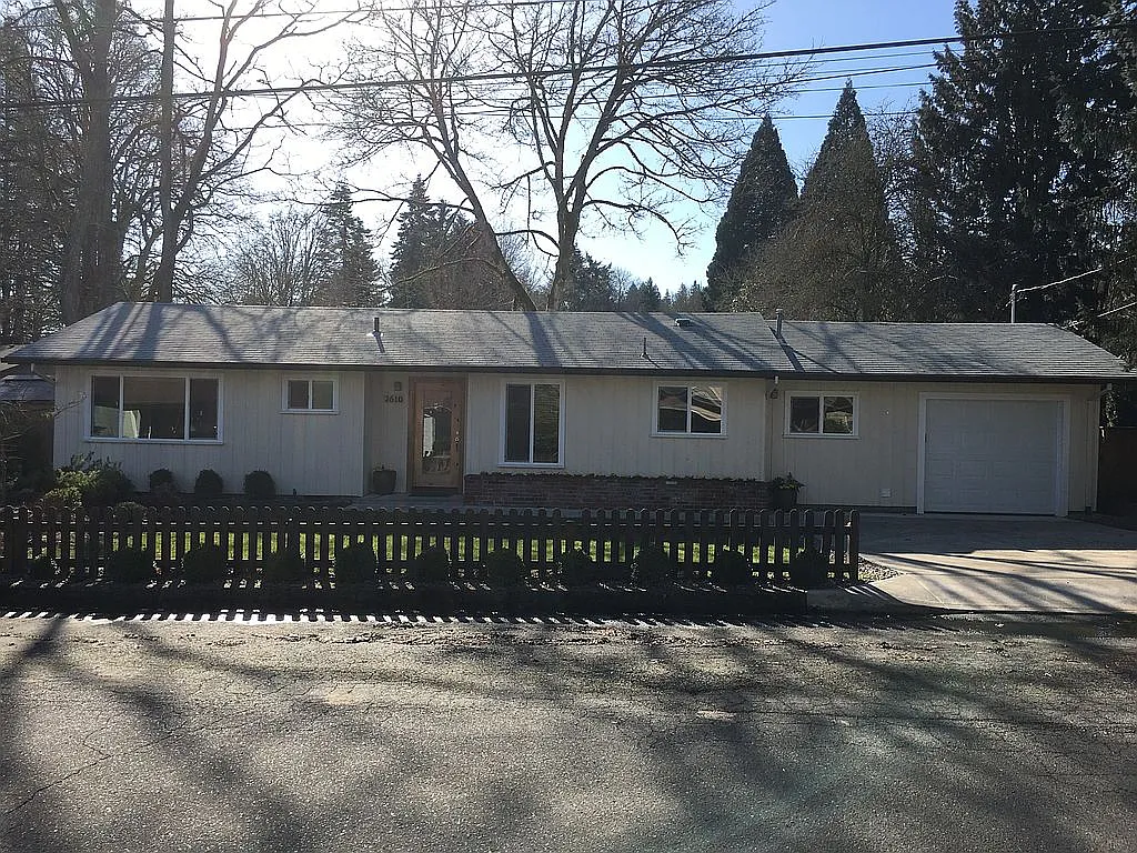 2610 Mark Ln photo 1