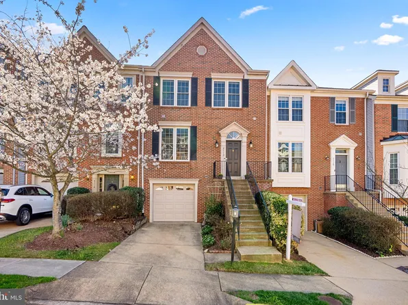 7112 Tanworth Dr, Springfield, VA 22152