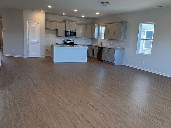 2nd image of 3717 Clementine Ln