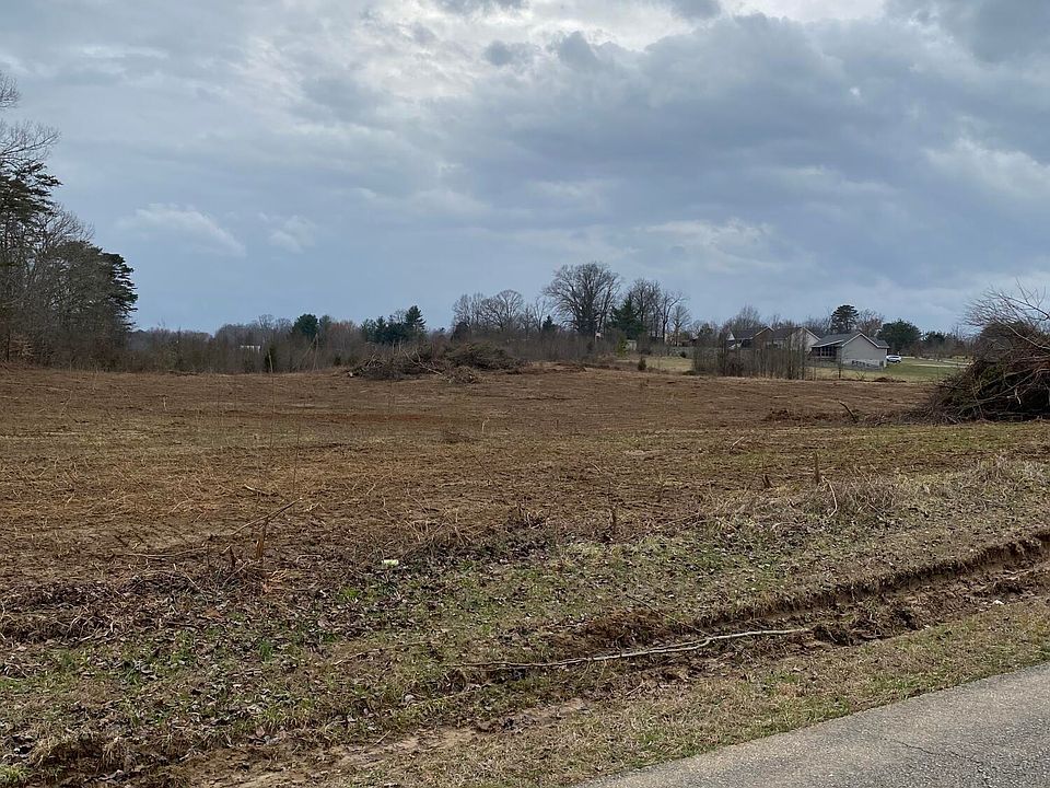 1st image of 3007 Old Whites Mill Rd